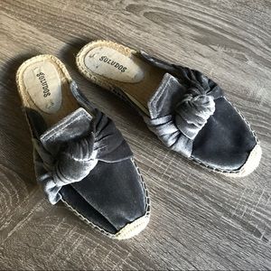 Soludos Gray Grey Velvet Knotted Mules 🎀 size 6